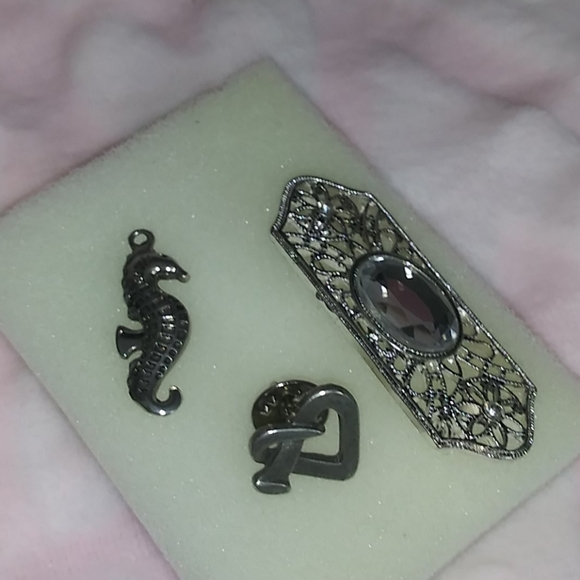 Jewelry bundle - Picture 2 of 6